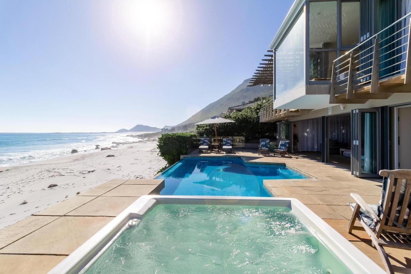 Villa Misty Cliffs Scarborough Bagian luar foto