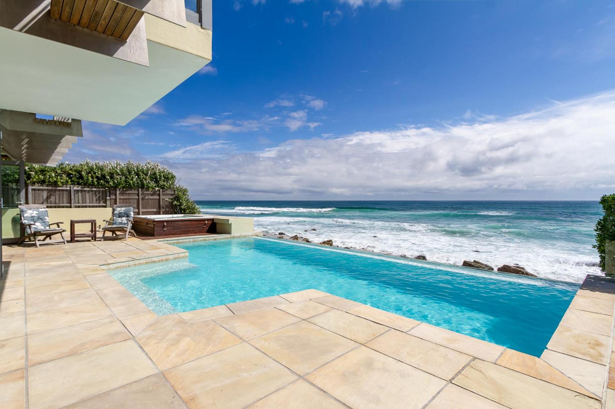 Villa Misty Cliffs Scarborough Bagian luar foto
