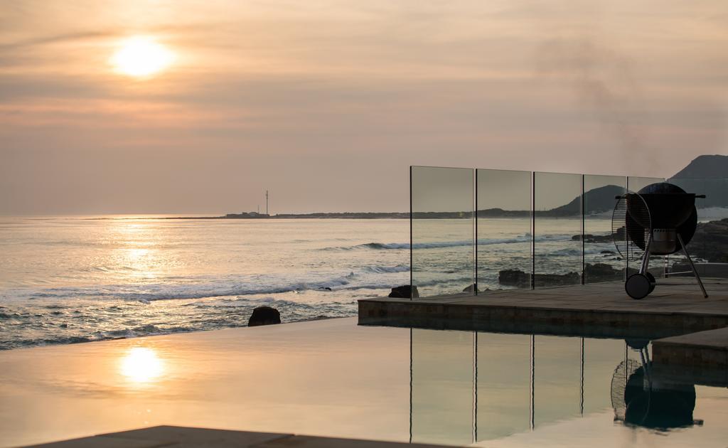 Villa Misty Cliffs Scarborough Bagian luar foto